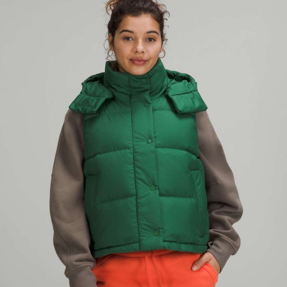 Lululemon Wunder Puff Cropped Vest
Everglade Green
